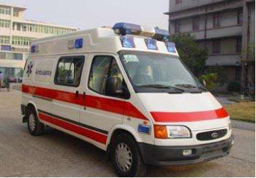 建始县救护车租赁